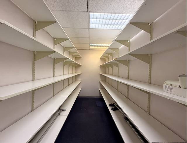 230M² OFFICE TO LET IN SOMERSET PARK